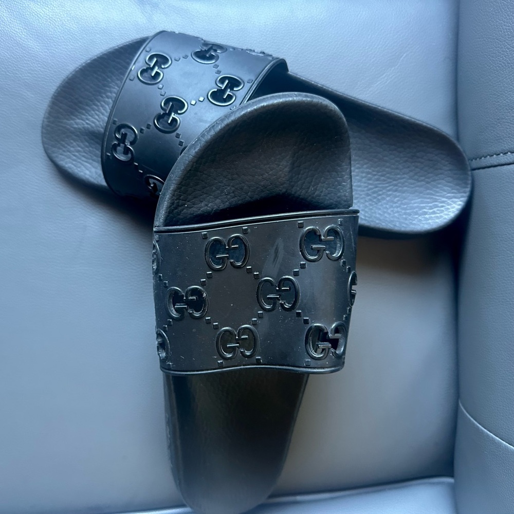 Gucci Black Slide Sandals for Men. Authentic!